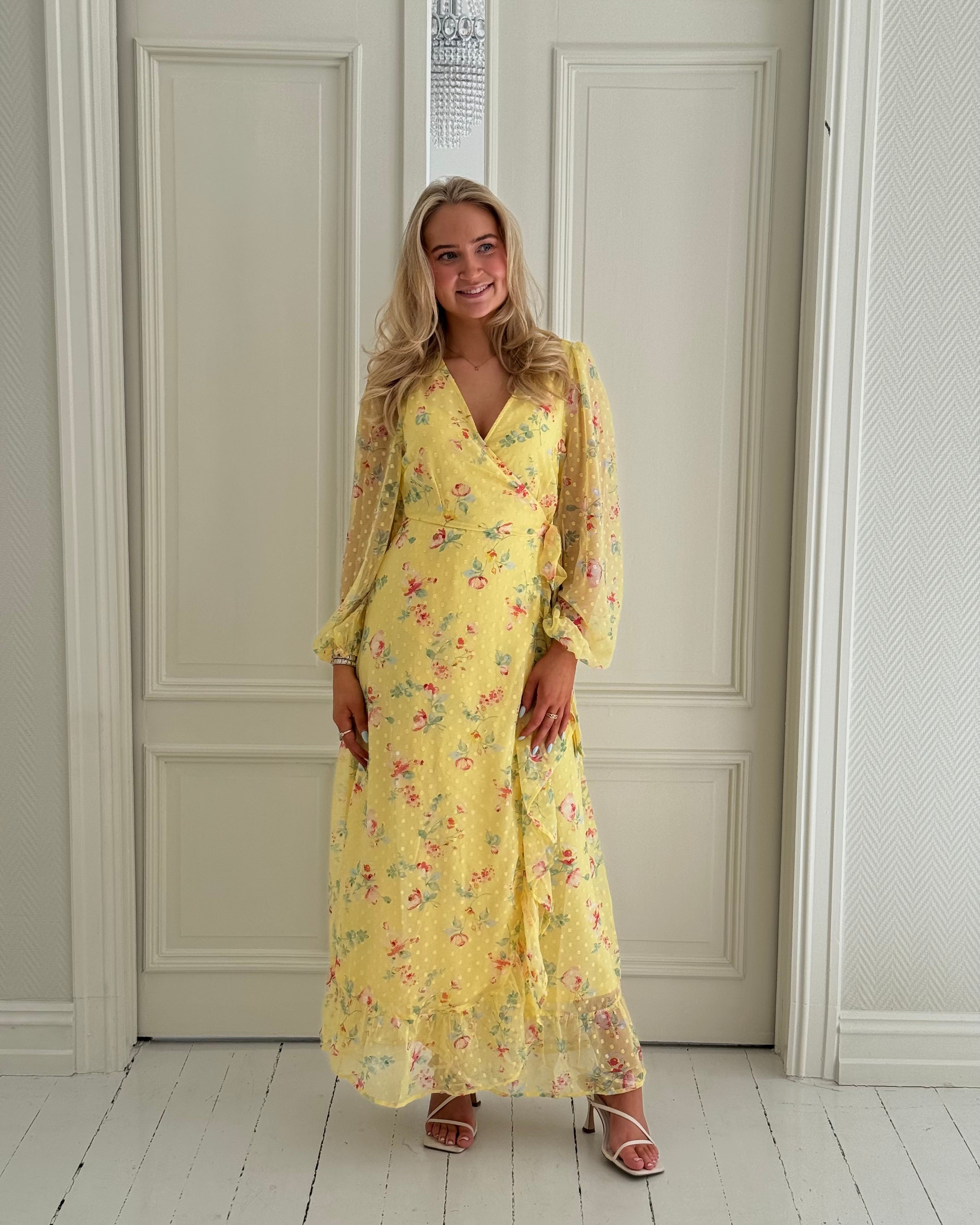 VIEDEE Long Dress - Pastel Yellow